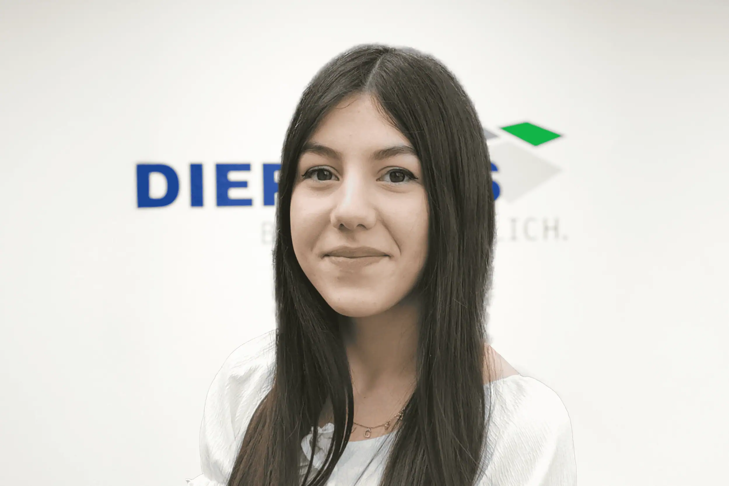 Tugce Bayraktar