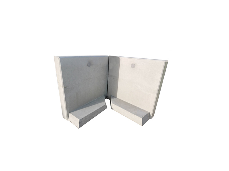L-STEIN ECKE BEWEHRT 8 cm – L-STEIN-ECKE BEW 90 55/100/8 ZWEITEILIG – GRAU – 55 x 100 x 8 cm – Sichtbeton – Hauptansicht